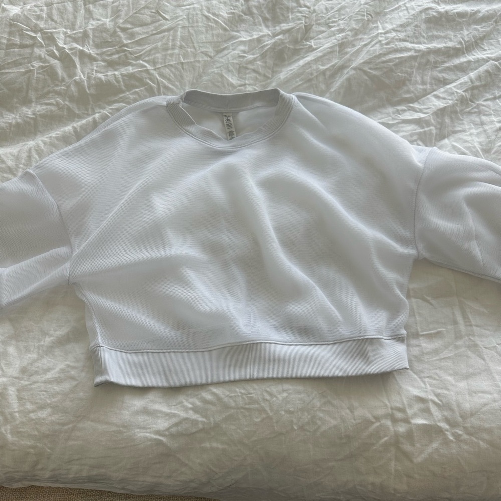 ALO Yoga white mesh Textured Pullover long sleeve top size large